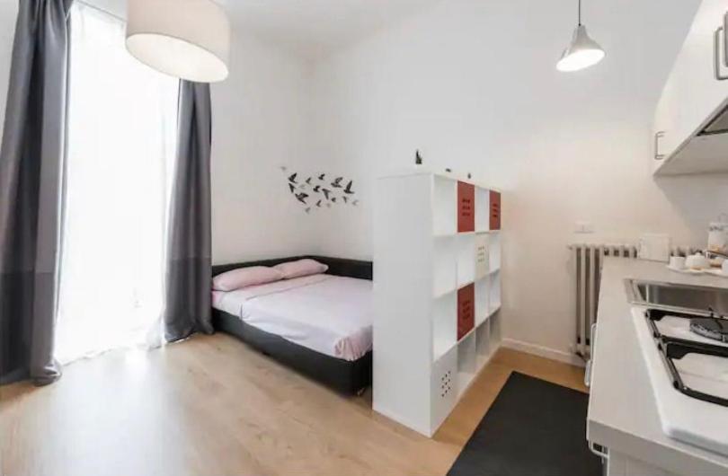 5Ino Apartment Бари Экстерьер фото