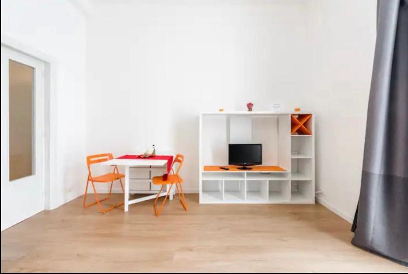 5Ino Apartment Бари Экстерьер фото