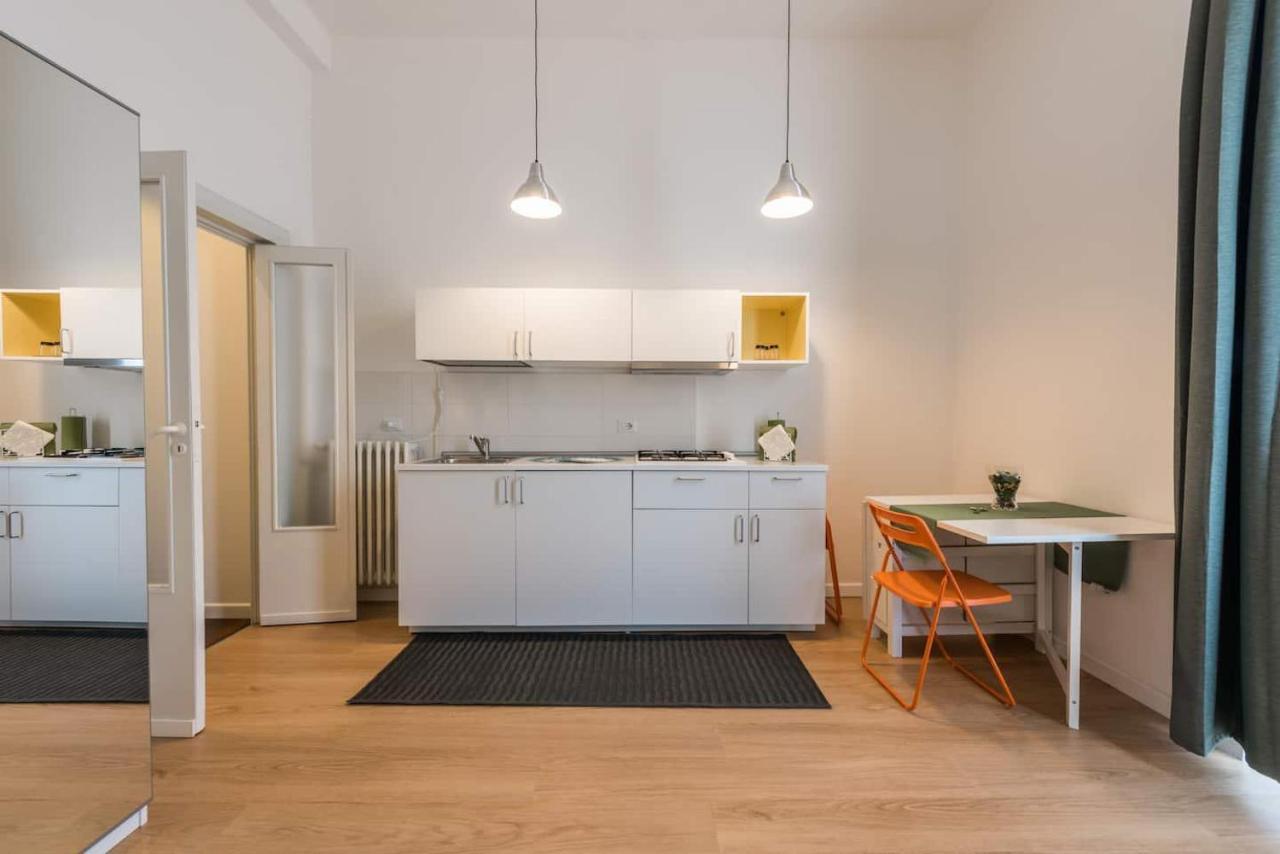 5Ino Apartment Бари Экстерьер фото